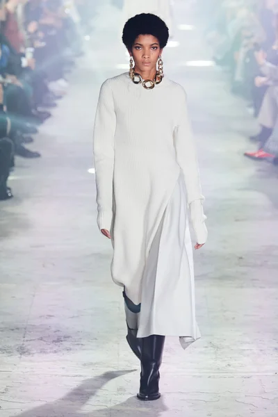 Look 23
